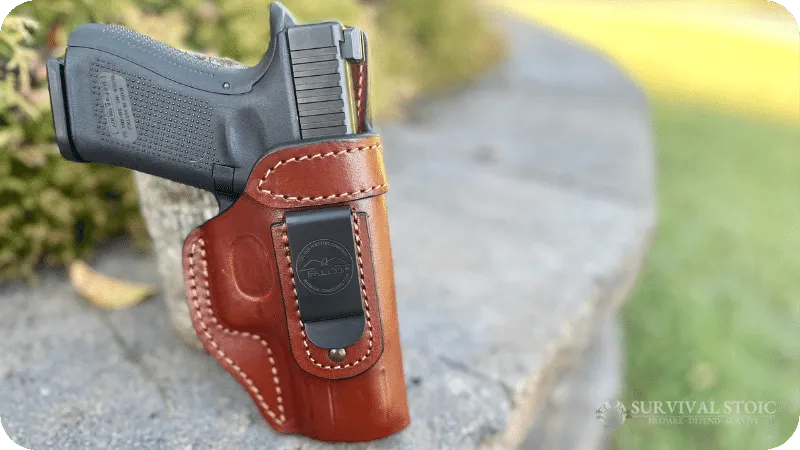 Jason's Falco leather IWB holster and the Glock 19