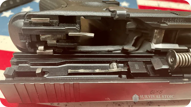 The internals of the Glock 19
