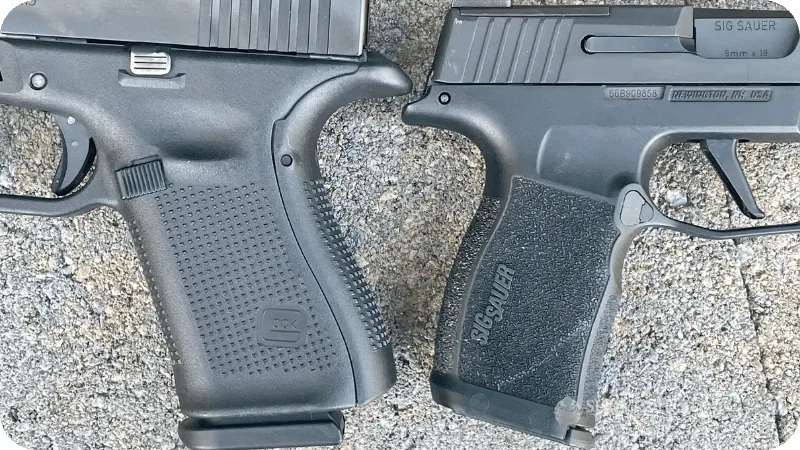 Glock 19 Grip vs a Sig P365 Grip