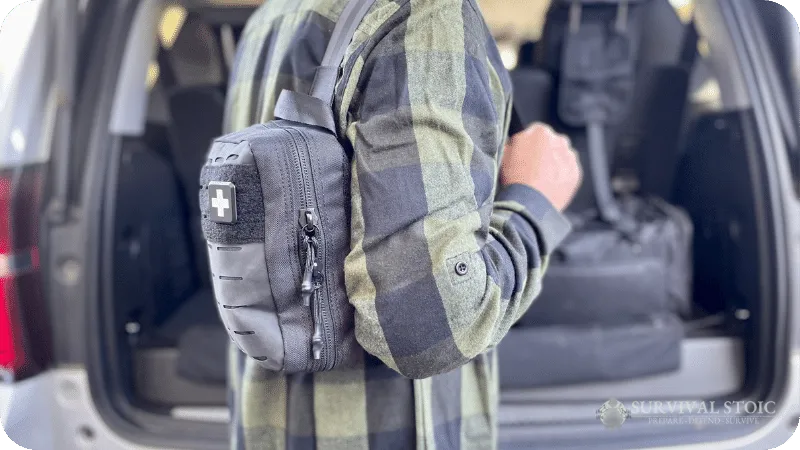 Jason with the Myfak mini on his shoulder
